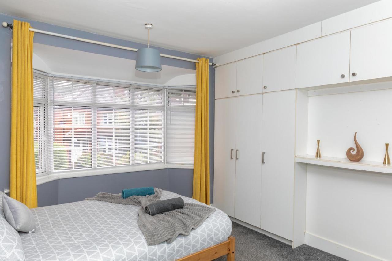 Leeds City Centre Spacious House Free Parking And Wi-Fi Eksteriør billede