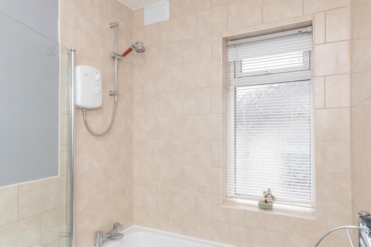 Leeds City Centre Spacious House Free Parking And Wi-Fi Eksteriør billede